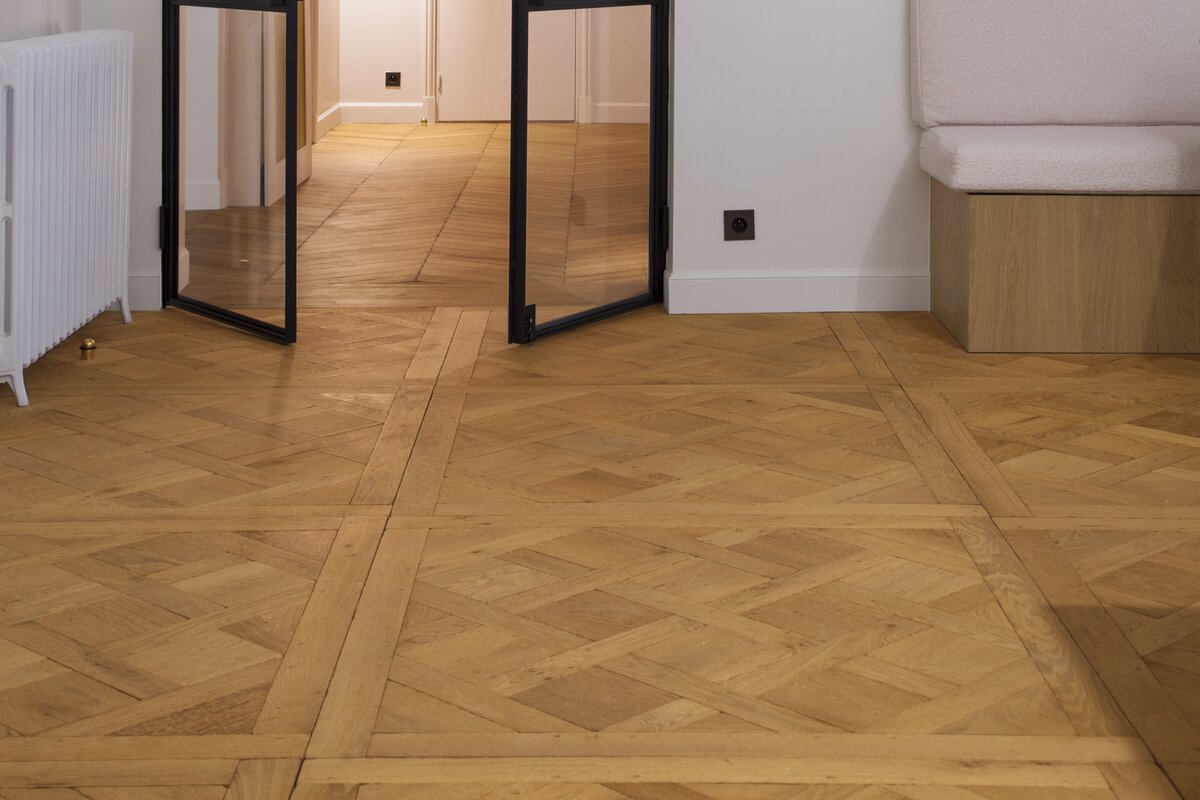 Dalle Versailles superbement vieillies